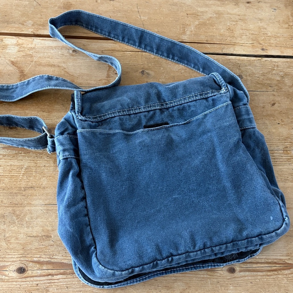 Bongo Denim Crossbody Messenger Bag with Fun Patches Hippie Boho fun! - Picture 6 of 11